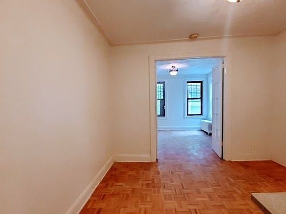 5th image of 300 E 70th St #4BB