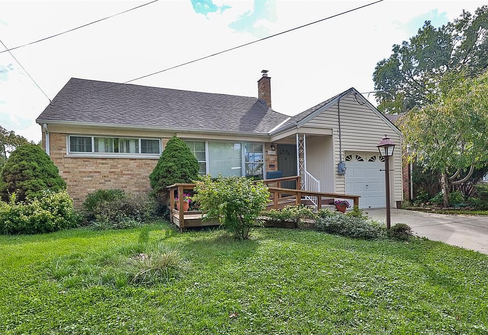 1st image of 1003 Hempstead Dr