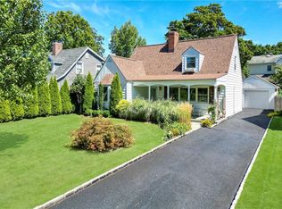 26 Huntley Rd, Eastchester, NY 10709