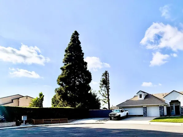 2661 Waverly Ave, Camarillo, CA 93010