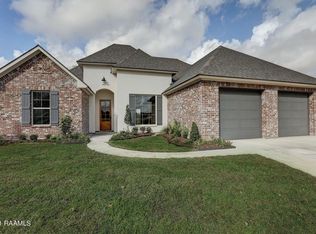 402 Sanctuary Ln, Lafayette, LA 70503
