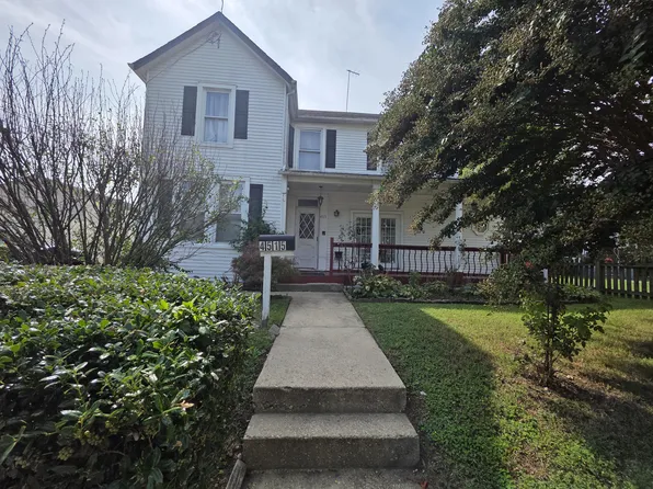 4515 Buchanan St #B, Hyattsville, MD 20781