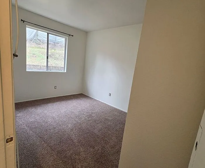 5315 Santa Margarita St #7 — Photo 11