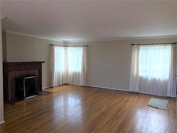 5th image of 3435 Voltaire St