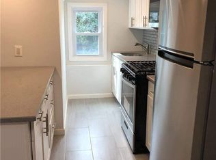 109 I.u. Willets Rd #2, Albertson, NY 11507