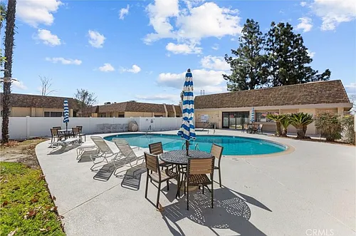 610 S Santa Fe St #2 Photo 1