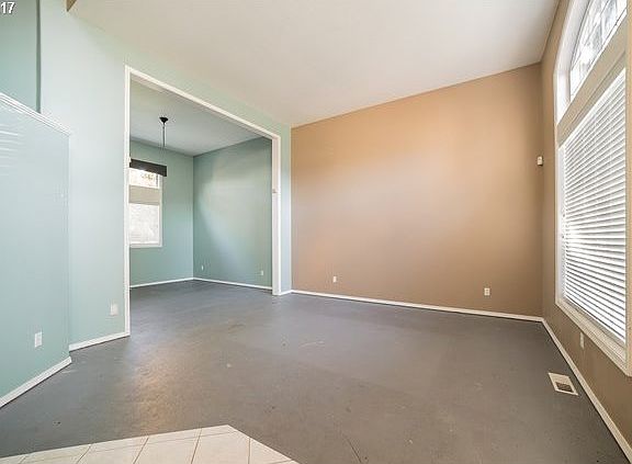 2nd image of 4712 NE 138th St