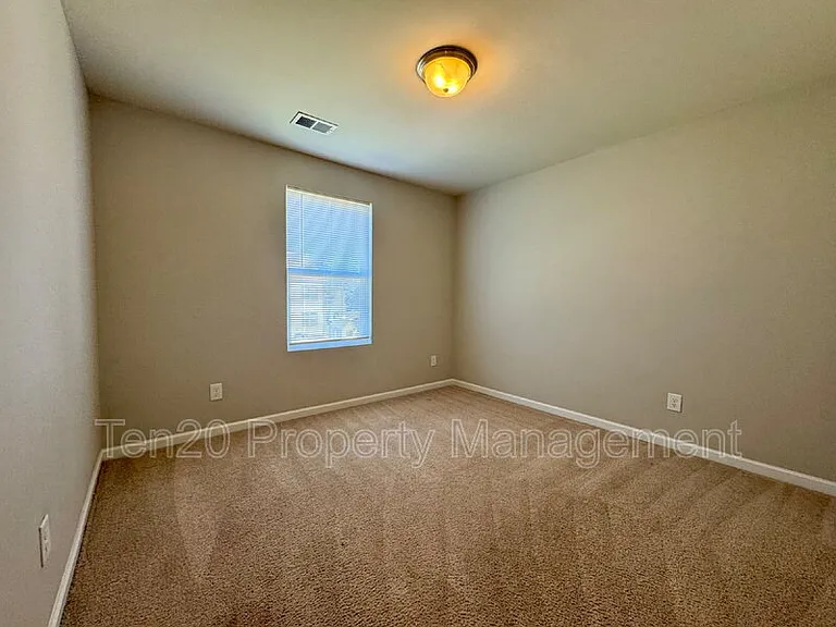753 Compass Trl — Photo 17