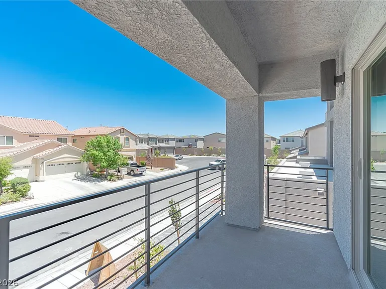 5733 Tioga Way — Photo 15
