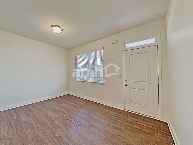 4915 Franks Creek Way — Photo 8