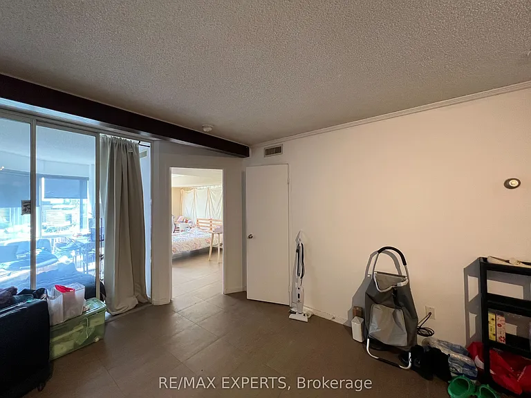 1001 Bay St #2218 — Photo 7