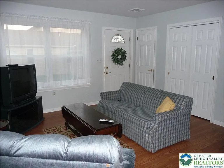 4705 Pheasant Run Ct #1 — Photo 8
