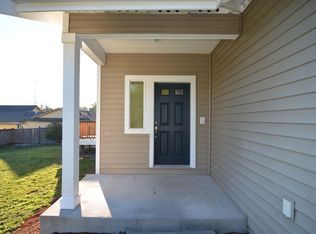 8821 20th St SE #B, Lake Stevens, WA 98258