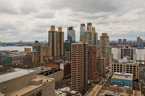 Rented by Sumitomo Real Estate Sales | media 14