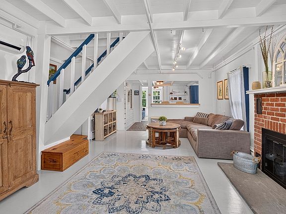 4th image of 21 Butler Ave #1