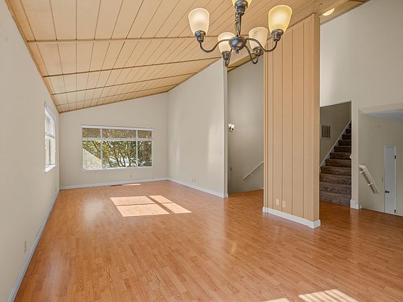 2nd image of 492 Nuestra Ave