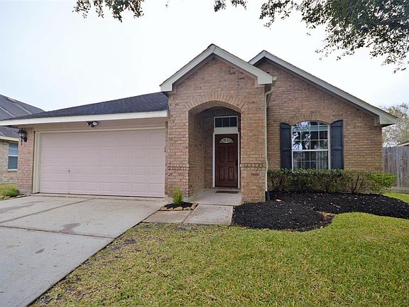 2nd image of 373 Livingstone Ln