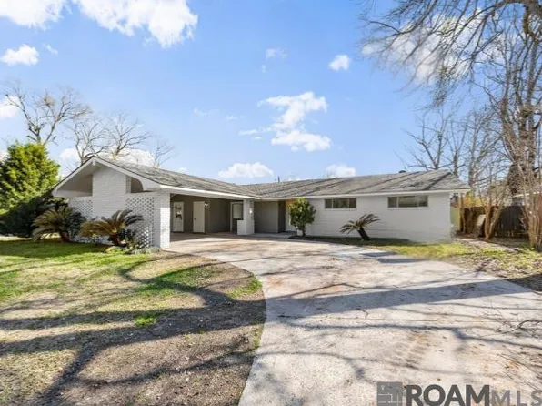 11072 Mollylea Dr, Baton Rouge, LA 70815