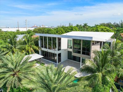 521 Holiday Dr, Hallandale, FL, 33009