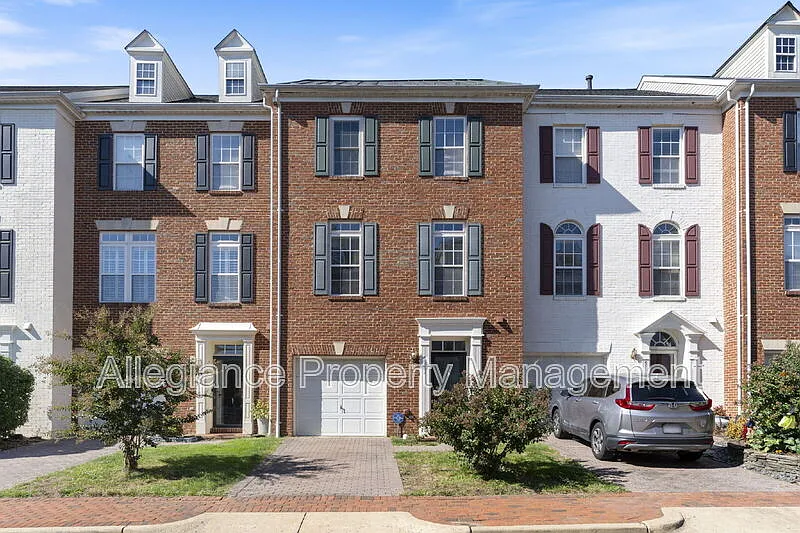 5112 Grimm Dr
