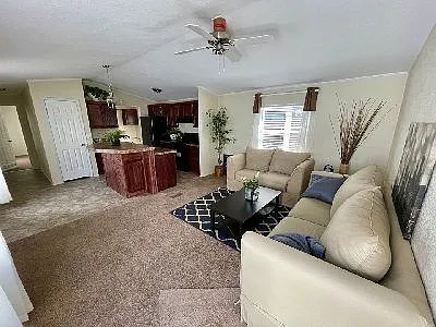 Floor plan E15