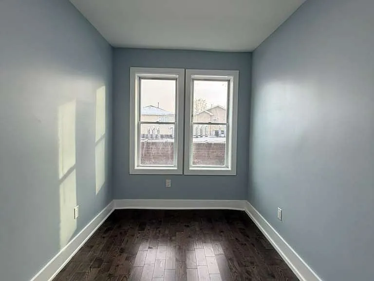 190 N Park St #4 — Photo 9
