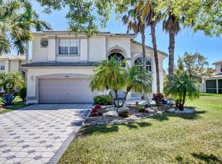 19042 Skyridge Cir, Boca Raton, FL 33498