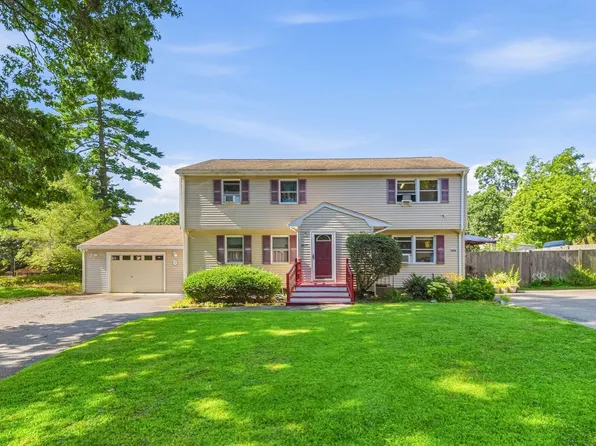 440 Caswell St #B, East Taunton, MA 02718