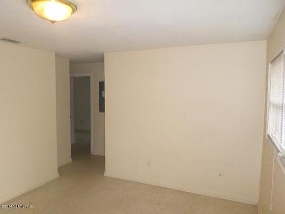 3rd image of 4513 Melvin Cir W