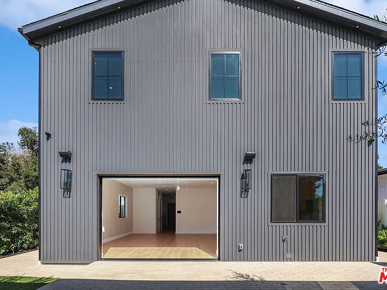 5917 Rhodes Ave — Photo 45