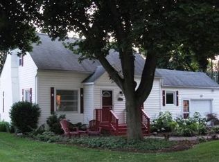 211 Whitney Rd, Penfield, NY 14526