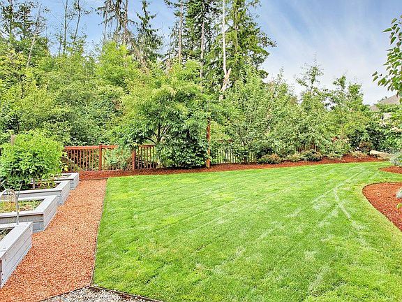 4th image of 8710 236th Ave NE