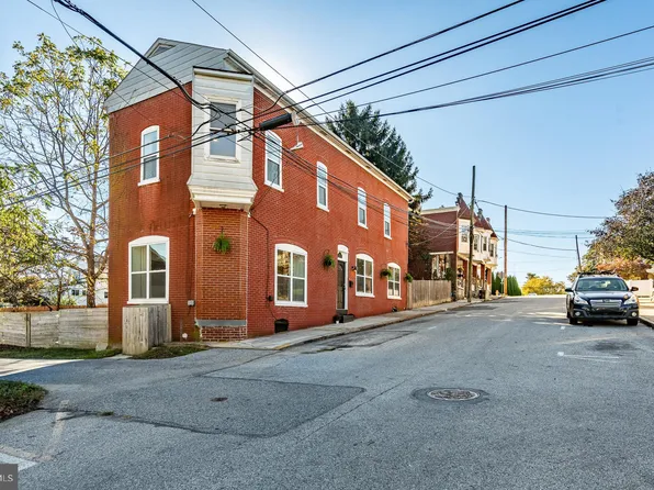 101 Chestnut St, Parkesburg, PA 19365