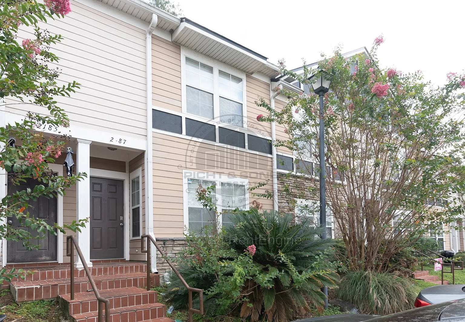 3 bed, 3.5 bath, 1802 sqft, $1,750 — Photo 1