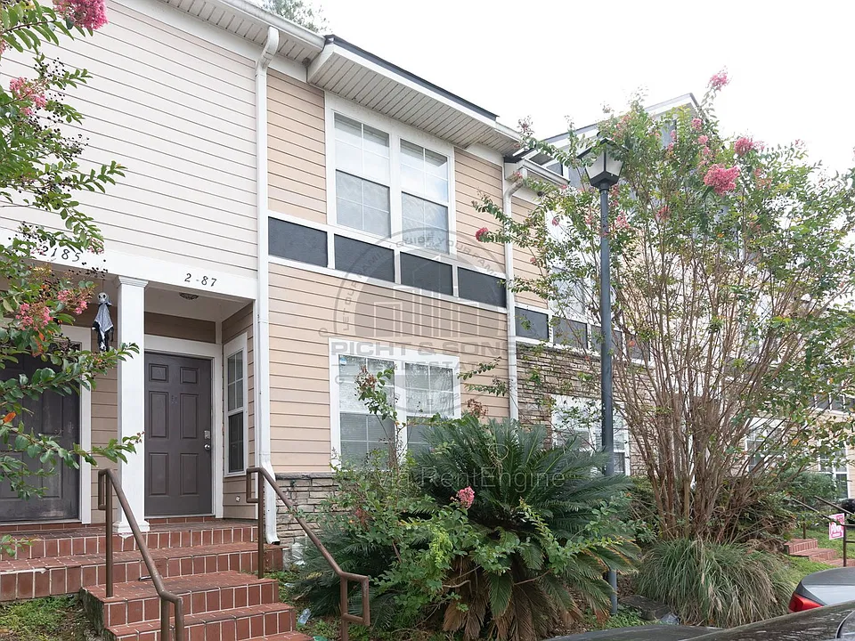 2176 Del Carmel Way #2176