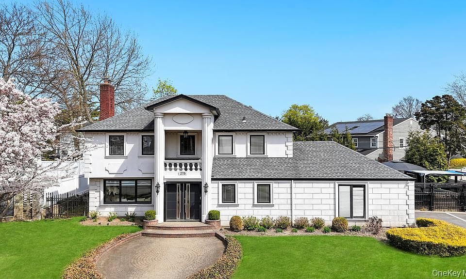 1st image of 278 Waverly Avenue
