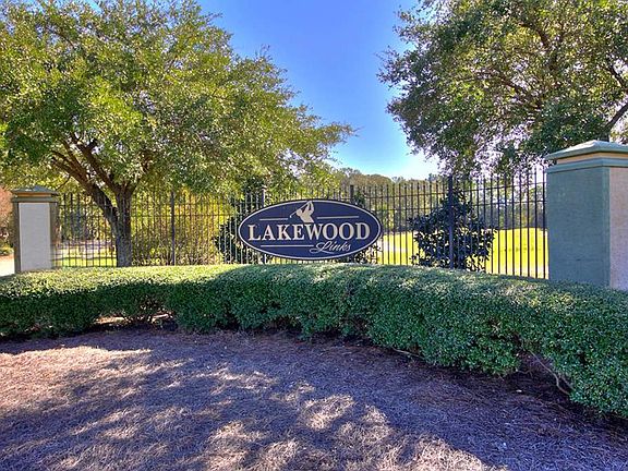 4th image of 640 Lakewood Dr