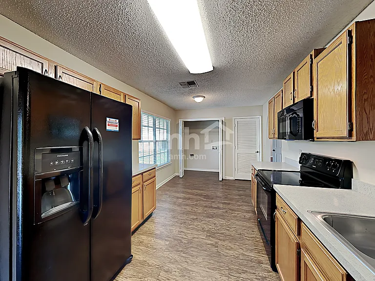 4637 S Blue Stream Ln — Photo 4