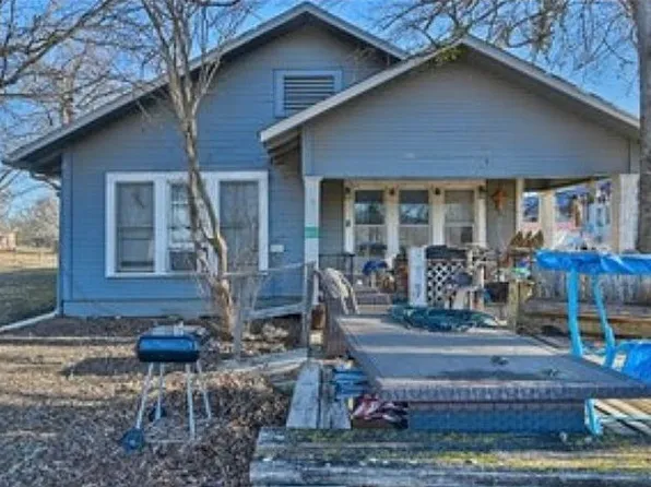 8152 Fm 141, Dime Box, TX 77853