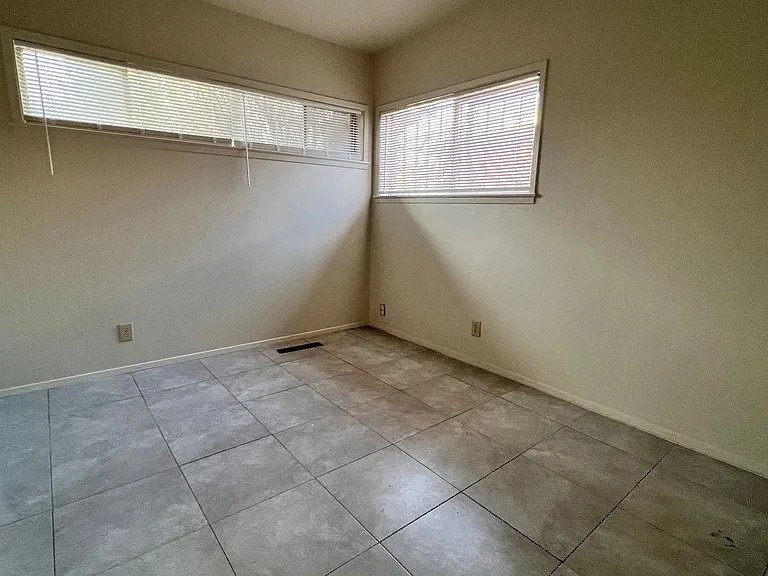 5105 Danny Dr — Photo 9