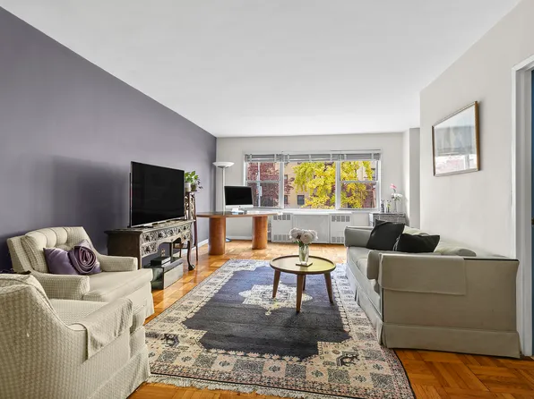 311 East 71st Street image 1 of 7