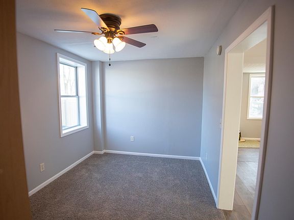 4th image of 848 Broadway Ave NW APT 3