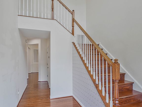5th image of 3461 Eagle Ridge Dr