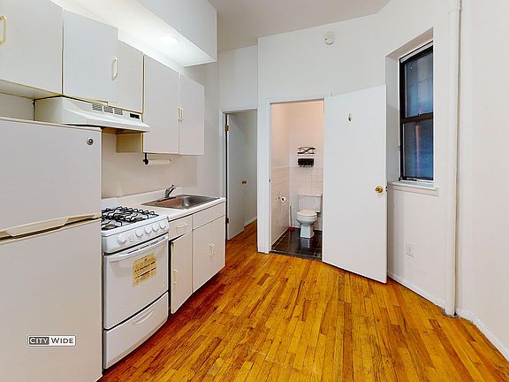 4th image of 419 E 72nd St APT 1