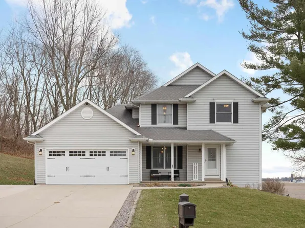 1 Oak Grove Rd, Geneseo, IL 61254