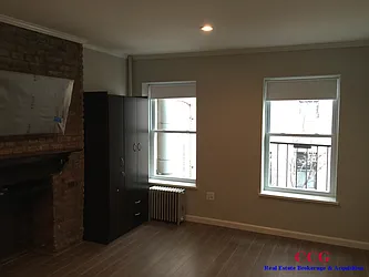 Rented by CCG Real Estate Brokerage