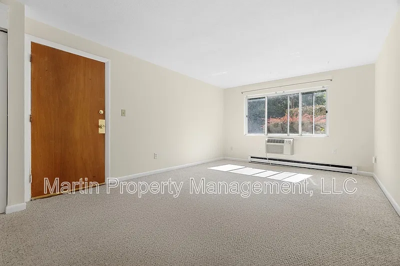 1 bed, 1.0 bath, 680 sqft, $1,800 — Photo 3