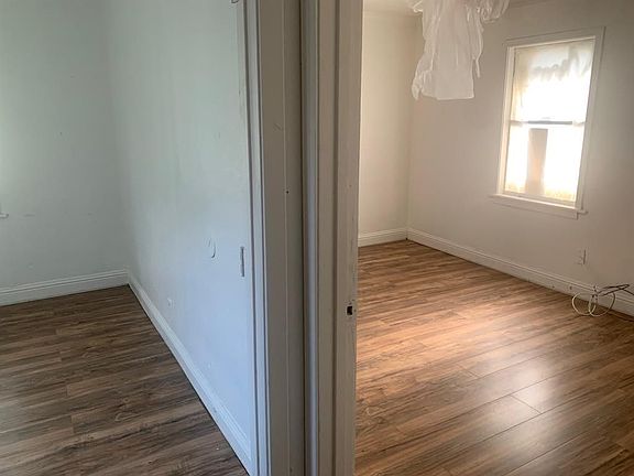 5th image of 5631 Lyndhurst Dr