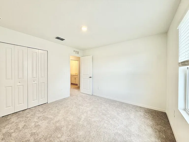 641 Bald Cypress Dr — Photo 43