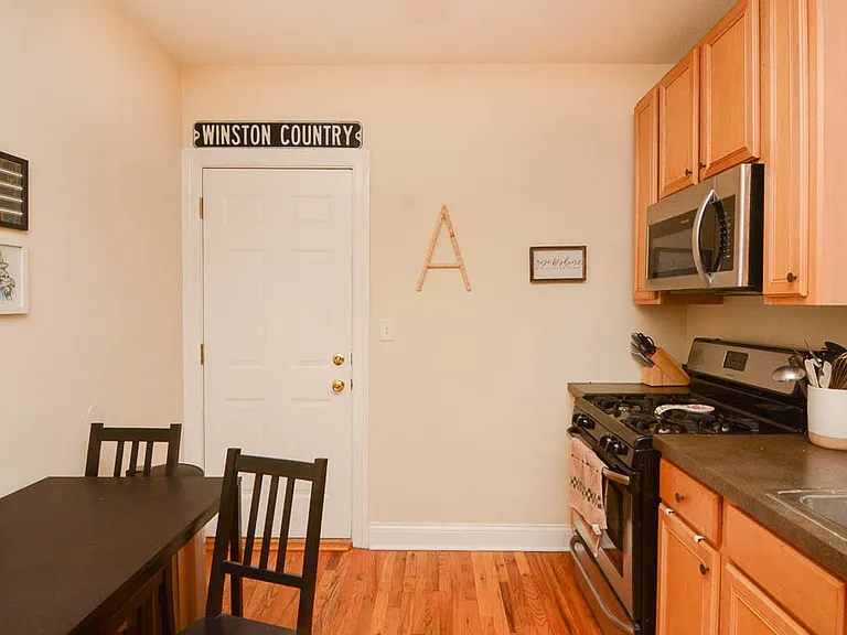 3833 N Paulina St #G — Photo 3
